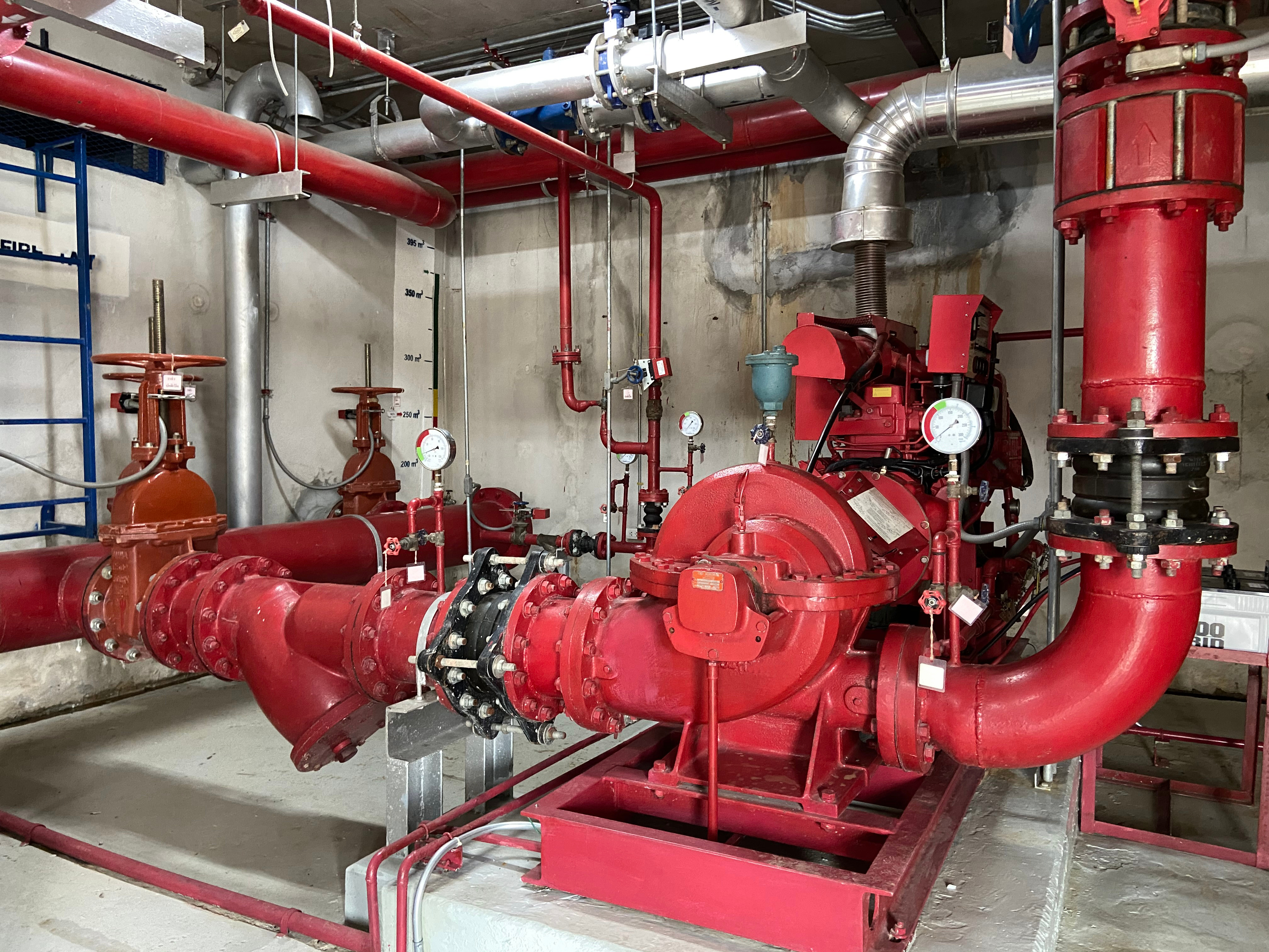 Water detection puck in a pump room