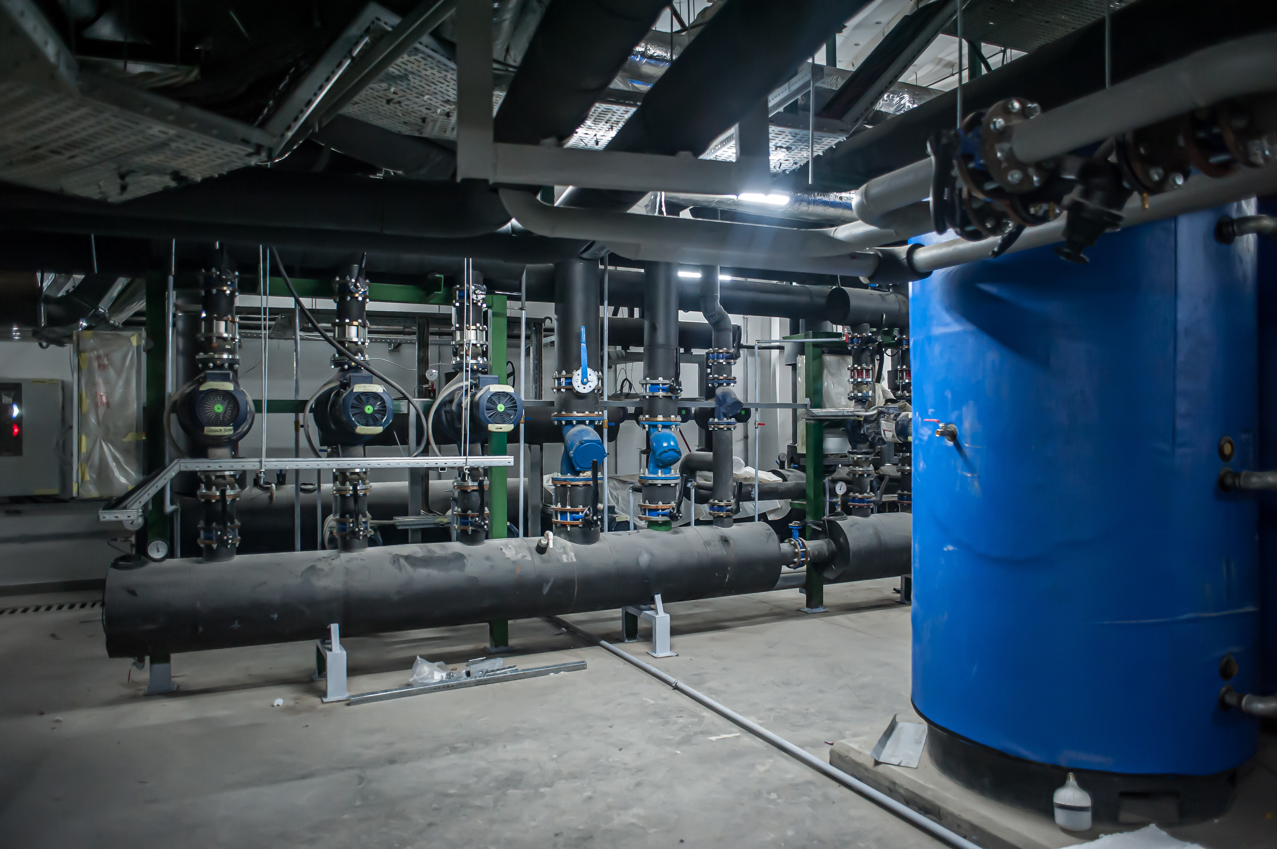 Water-sensing rope around the base of boilers and tanks in a mechanical room